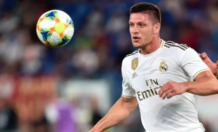 Napoli ya negocia la llegada del delantero serbio Luka Jovic