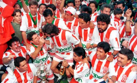 Necaxa: 'El Primer Baile', libro que recuerda el título de los Rayos en 1995