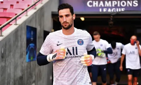 PSG: Confirmó el fichaje del arquero español Sergio Rico