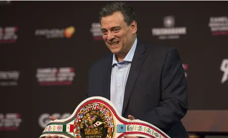 Mauricio Sulaimán cambió el sueño del beisbol por el del boxeo