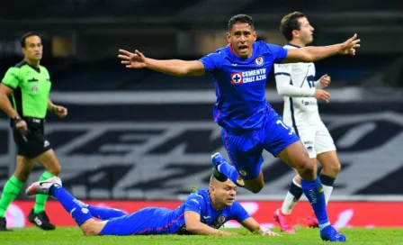 Cruz Azul: Goleó a Pumas y pone pie y medio en la Final del Guardianes 2020