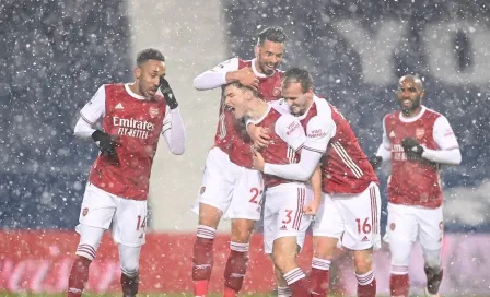 Premier League: Arsenal goleó al West Bromwich e hiló su tercera victoria consecutiva