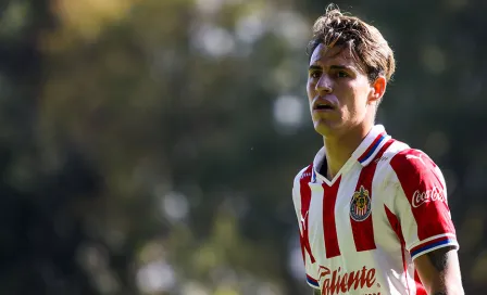 Chivas: Chicote Calderón, baja para juego contra Monterrey; Jesús Molina, en duda