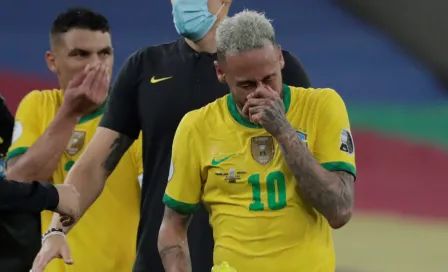 Copa América: Neymar no pudo contener el llanto tras la derrota; se quitó su medalla