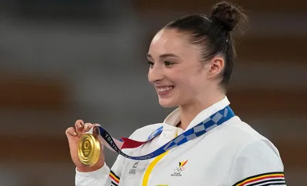 Tokio 2020: Nina Derwael ganó la medalla de oro en barras asimétricas