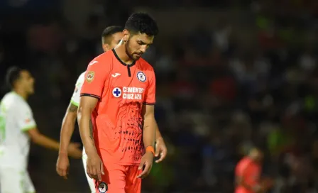 Cruz Azul: Passerini se molestó con un aficionado que le pidió su playera