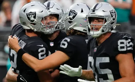 NFL: Raiders selló dramática victoria en tiempo extra frente a Dolphins