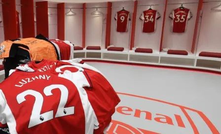 Arsenal colgó la playera del exdefensa ucraniano Luzhny en el vestidor y le dedicó mensaje