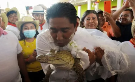 Oaxaca: Alcalde de San Pedro Huamelula se casó con un reptil