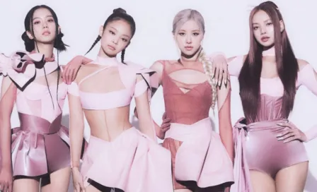 Manchester United: Jennie de Blackpink usó el jersey de los Red Devils en 'Pink Venom'