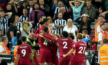 Premier League: Liverpool rescató victoria ante el Newcastle con gol de último momento