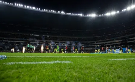 Estadio Azteca: Aficionados se quejaron de mala organización en boletaje del Clásico Nacional