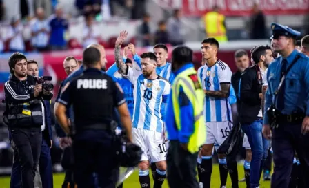 Así fue cómo un espontáneo se coló al partido de Argentina en búsqueda de Messi