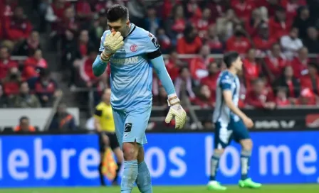 Toluca vs Pachuca: Tiago Volpi fue consolado por su familia tras goleada de Tuzos