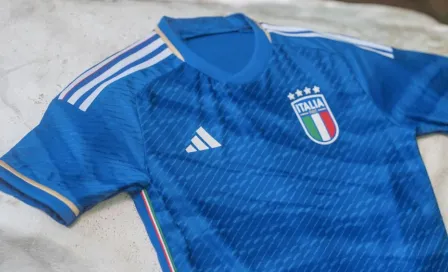 La Selección Italiana estrenó nueva playera con una marca distinta