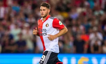 Santiago Giménez anotó golazo en la victoria del Feyenoord sobre el Heerenveen