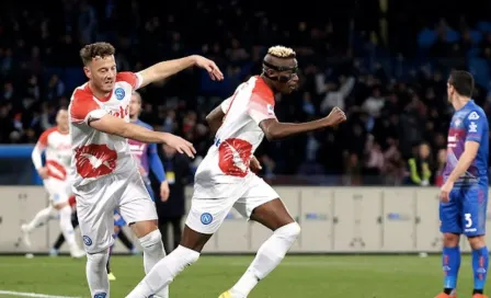 Chucky Lozano le ganó el duelo de mexicanos a Johan Vásquez en el Napoli vs Cremonese