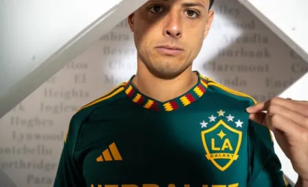 'Chicharito' Hernández y LA Galaxy presentaron nuevo jersey alternativo