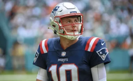 NFL: New England Patriots analiza cambiar a Mac Jones