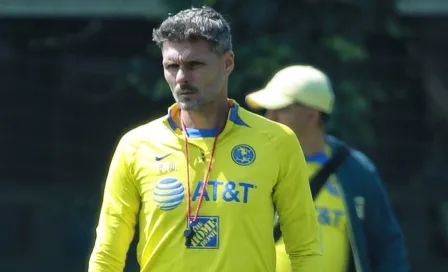 Tano Ortiz inició preparación del Clásico Capitalino con ausencias en el entrenamiento