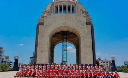 Diablos Rojos del México se tomó la foto oficial en el Monumento a la Revolución