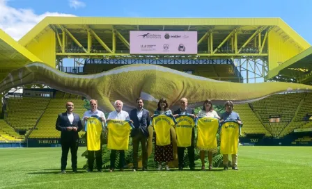 Villarreal presenta en La Ceramica a 'nuevo' dinosaurio que lleva su nombre