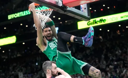 NBA: Celtics vencen al Heat y se aferran a la vida al poner la serie 3-2