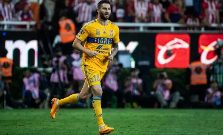 Tigres: Gignac mostró ser un hombre de fe y enterró un rosario en el Akron previo a la Gran Final