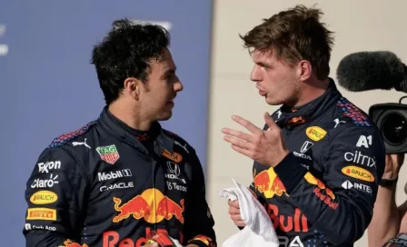 Checo Pérez sobre Verstappen: "Es muy difícil tener a Max como compañero"