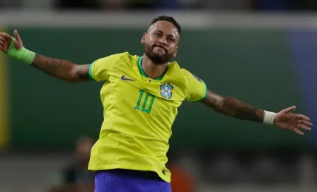 Neymar batió récord de Pelé para convertirse en el goleador histórico de Brasil en victoria sobre Bolivia