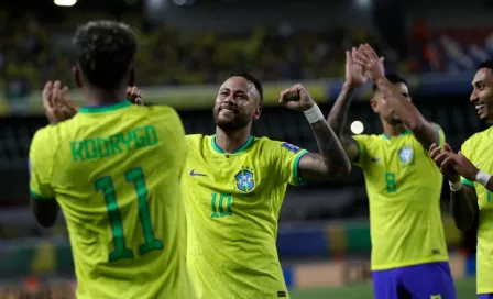 Neymar tras ser el máximo anotador de Brasil: "No soy mejor que Pelé por superar su récord"