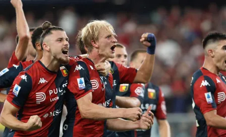 Johan Vásquez fue titular en goleada del Genoa sobre la Roma de José Mourinho