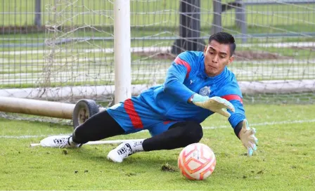 ¡Debut en la portería! 'Tala' Rangel será el portero titular de Chivas ante Toluca