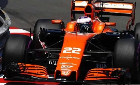 McLaren presume 500 podios en F1 con cartel, pero'olvida' Jenson Button y éste reclama