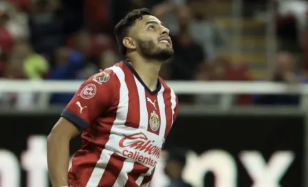 ¡OFICIAL! Alexis Vega, Cristian Calderón y Raúl Martínez ya regresaron a Chivas