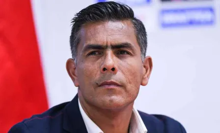 Oswaldo Sánchez sobre la llegada de Chicharito a Chivas: 'No será la solución'