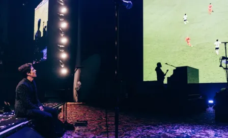 The Killers 'pausa' su concierto en Londres para ver el Inglaterra vs Países Bajos