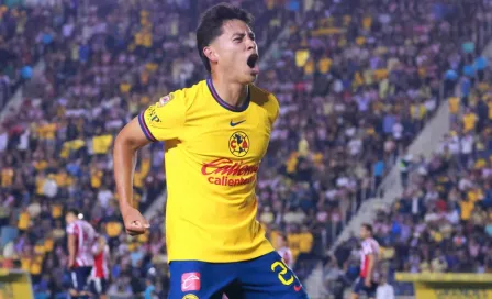 ¡Clásico azulcrema! América corta la mala racha al ganarle por la mínima a Chivas 