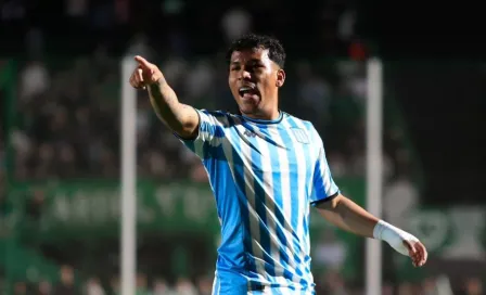 Roger Martínez anota el gol de la victoria de Racing frente a Boca Juniors