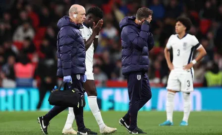 Bukayo Saka salió lesionado durante la derrota de Inglaterra en Nations League