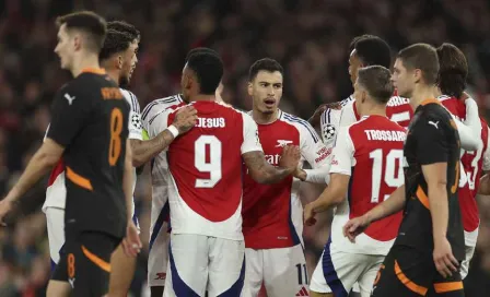 Arsenal vence con lo mínimo al Shakhtar para mantener el invicto en Champions