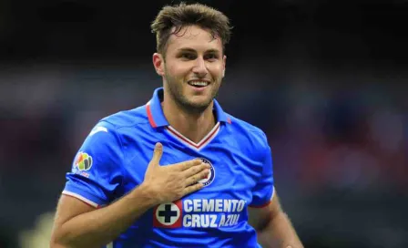 ¡No olvida su casa! Santiago Giménez celebró la remontada de Cruz Azul