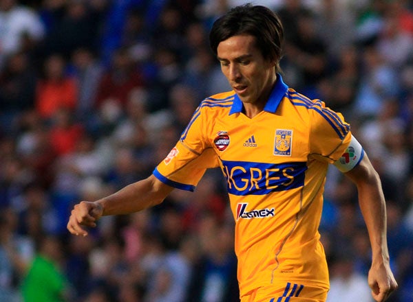 Lucas Lobos, cerca de ser un goleador histórico en Tigres