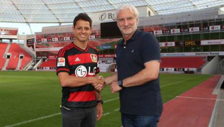 Chicharito, nuevo jugador del Leverkusen