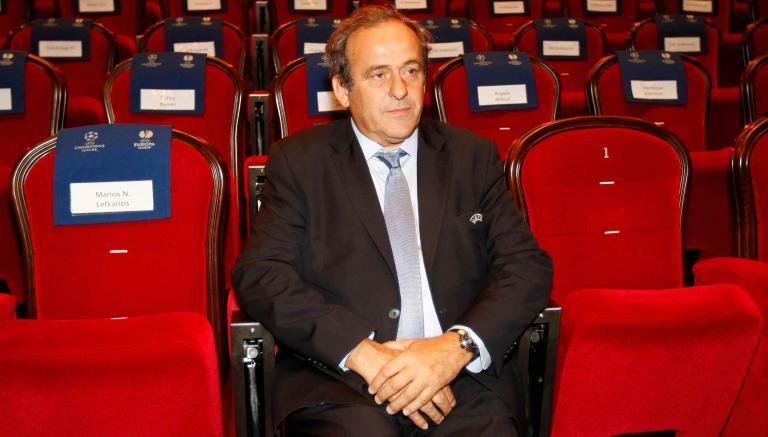 Michel Platini durante el sorteo de la Europa League