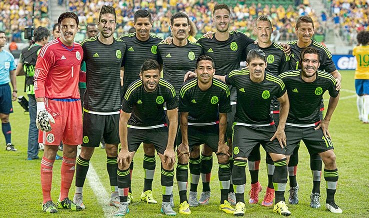 Jugadores lucen bigotes al estilo tuca