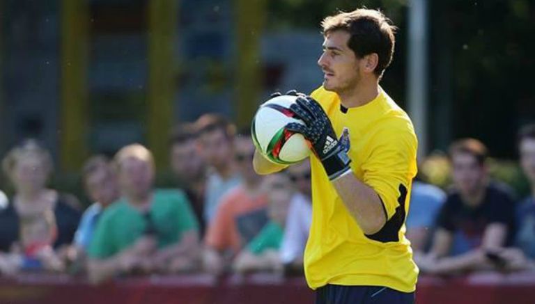 Iker Casillas durante un amistoso del Porto