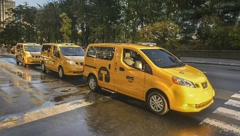 Los taxis son creados por Nissan en México