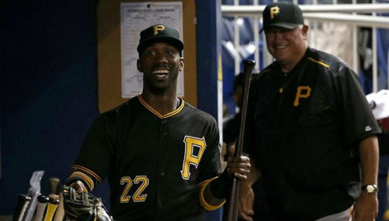 Andrew McCutchen y el manager Clint Hurdle