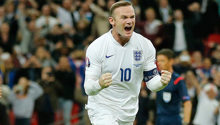 Rooney celebra tras marcar su gol número 50